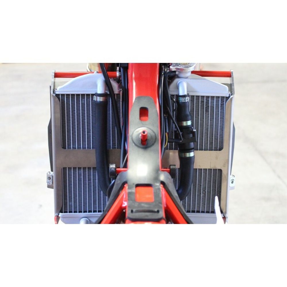SP 1053138 AXP Kühlerschutz aus Aluminium - Gasgas passend fuer GAS GAS EC 300 Schwarz