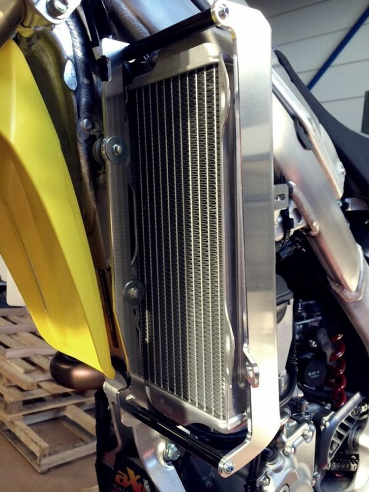 SP 1053369 AXP Kühlerschutz aus Aluminium - Suzuki passend fuer SUZUKI RM-Z 250 Schwarz