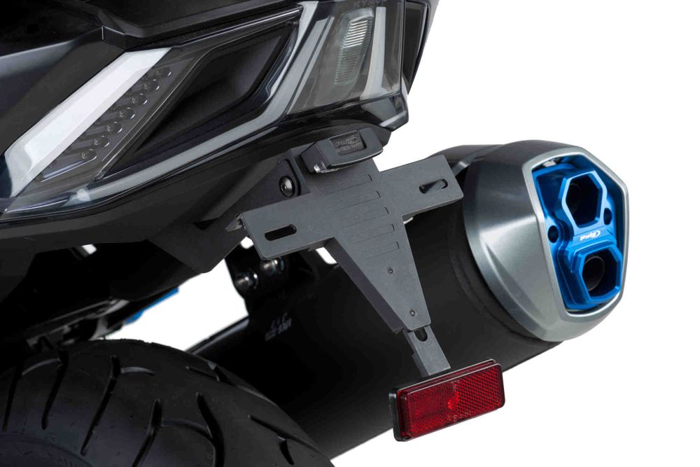PUIG 9534N Kennzeichenhalters passend fuer KYMCO AK550 Schwarz