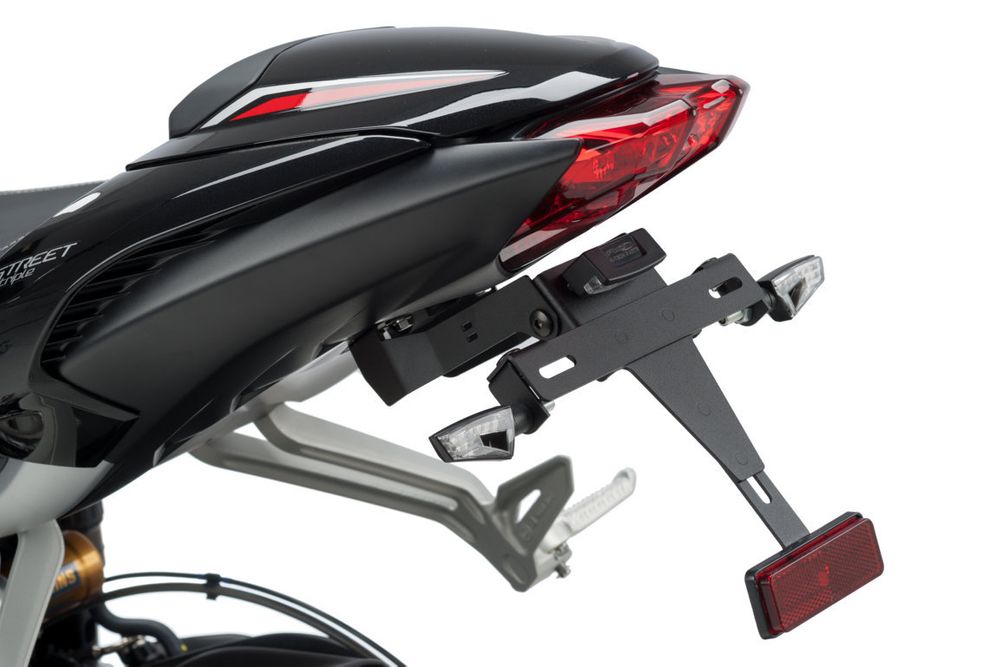PUIG 6551N Kennzeichenhalters passend fuer TRIUMPH DAYTONA 675 Schwarz