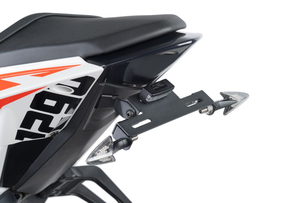 PUIG 7106N Kennzeichenhalter passend fuer KTM 1290 SUPERDUKE R Schwarz
