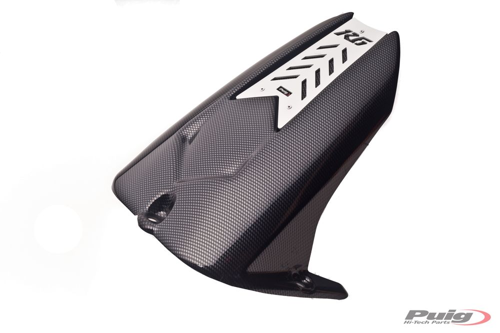 PUIG 2526C Hinterradabdeckungen passend fuer YAMAHA YZF-R6 Carbon look