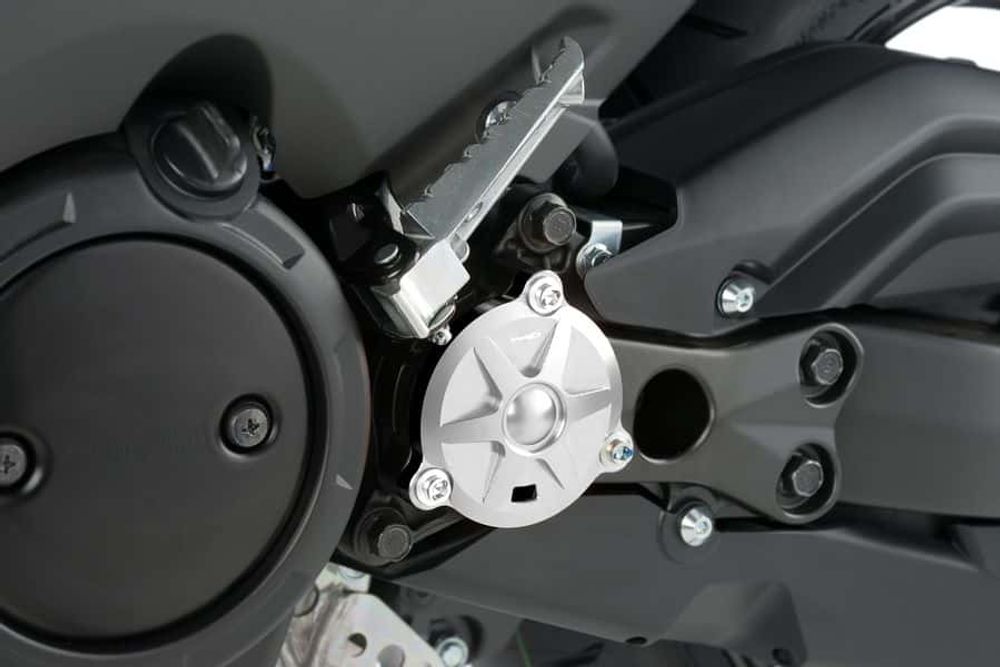 PUIG 8502P Sump Cover  passend fuer YAMAHA T-MAX 530 Silber