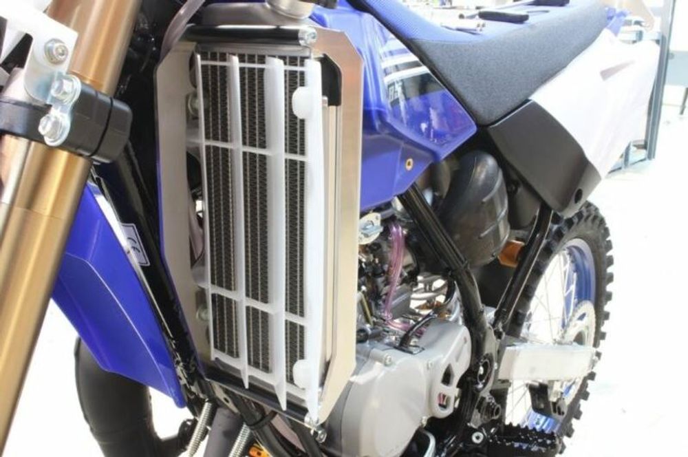 SP 1053143 AXP Kühlerschutz aus Aluminium - Yamaha YZ85  passend fuer YAMAHA YZ 85 Schwarz