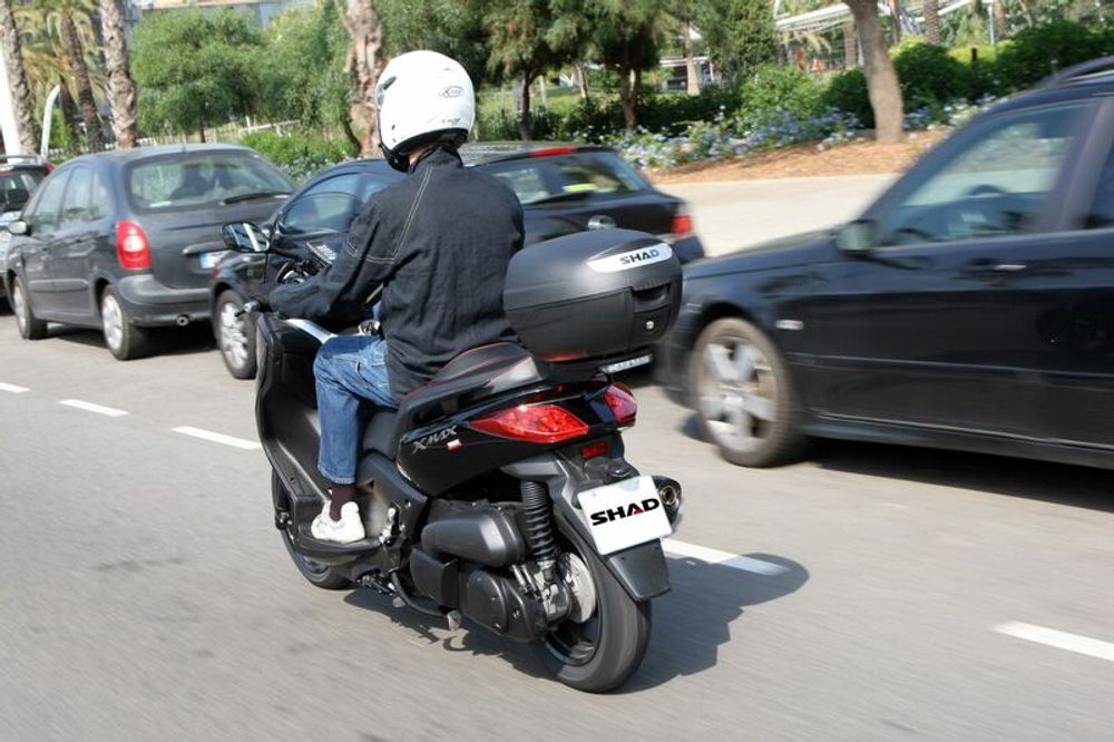 SP 1062195 SHAD SH26 Topcase schwarz 3kg 26L  passend fuer KYMCO G-DINK 125 Schwarz