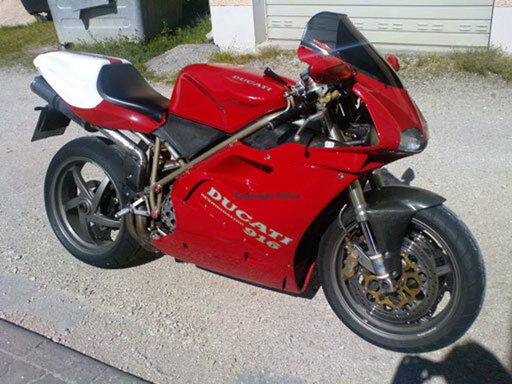 PB 400D101002 Racingscheibe verfügbar fuer Ducati 748,916,996,996R,998 stark getönt 90%