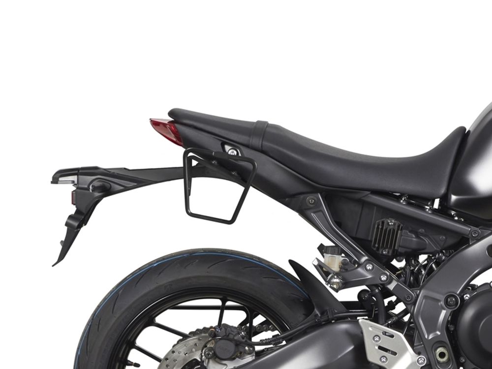 SP 1116528 SHAD SR Seitentaschenhalterung - Yamaha MT-09  passend fuer YAMAHA MT-09