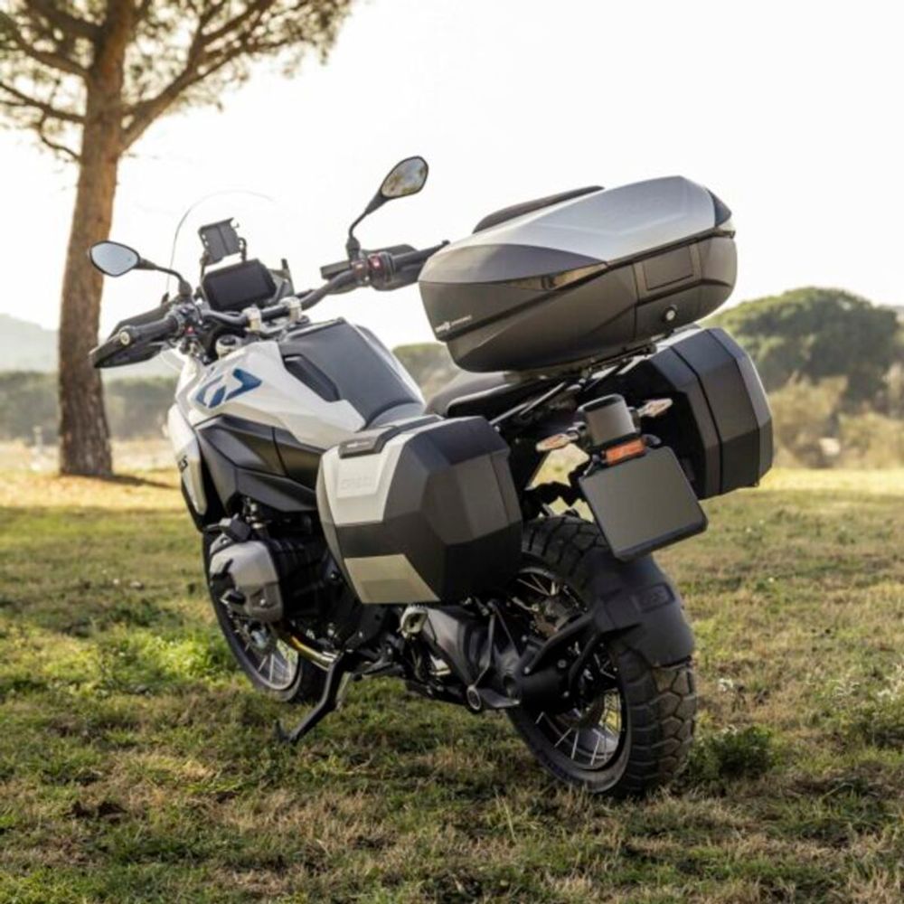 SP 1127322 SHAD SH38X Aluminium Expandierbare Seitenkoffer Set  passend fuer HONDA FORZA 750 Aluminum &