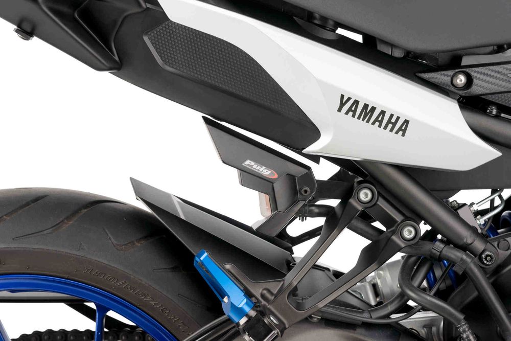 PUIG 8542J Abdeckung des Hinteren Bremsbehälters  passend fuer YAMAHA MT-09 TRACER Mattschwarz
