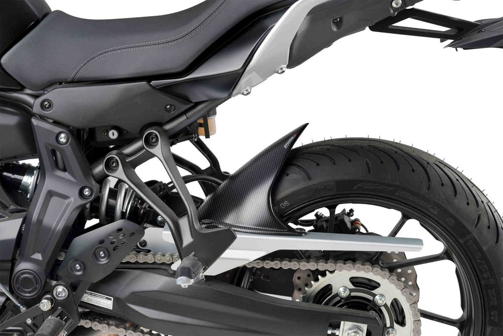PUIG 9205C Hinterradabdeckungen   passend fuer YAMAHA MT-07 TRACER Carbon look