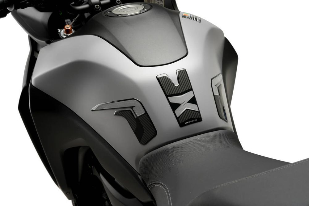 PUIG 9301C Spezifischer Tankschutz  passend fuer YAMAHA MT-07 TRACER Carbon look