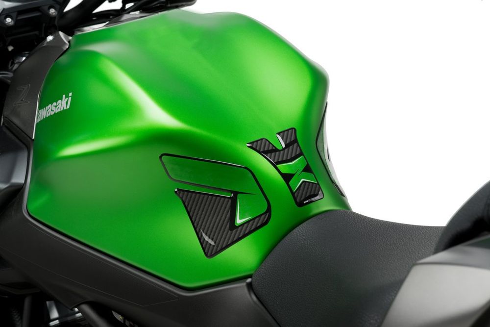PUIG 9297C Spezifischer Tankschutz  passend fuer KAWASAKI Z650 Carbon look