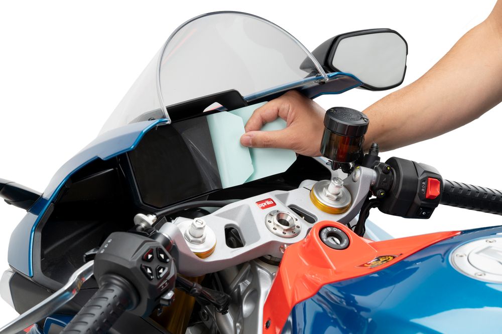 PUIG 22626W Protektor Dashboard  passend fuer APRILIA RS 660