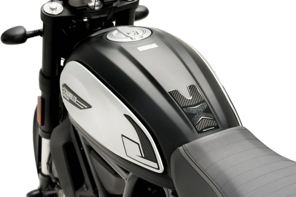 PUIG 9131C Spezifischer Tankschutz  passend fuer DUCATI SCRAMBLER ICON Carbon look