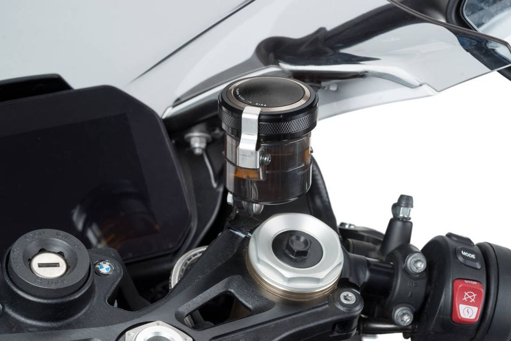 PUIG 9264P Vorderer Bremsflüssigkeitsbehälterdeckel  passend fuer SUZUKI GSX-R750 Silber
