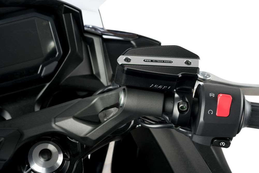 PUIG 9275P Vorderer Bremsflüssigkeitsbehälterdeckel  passend fuer KAWASAKI VERSYS 650 Silber
