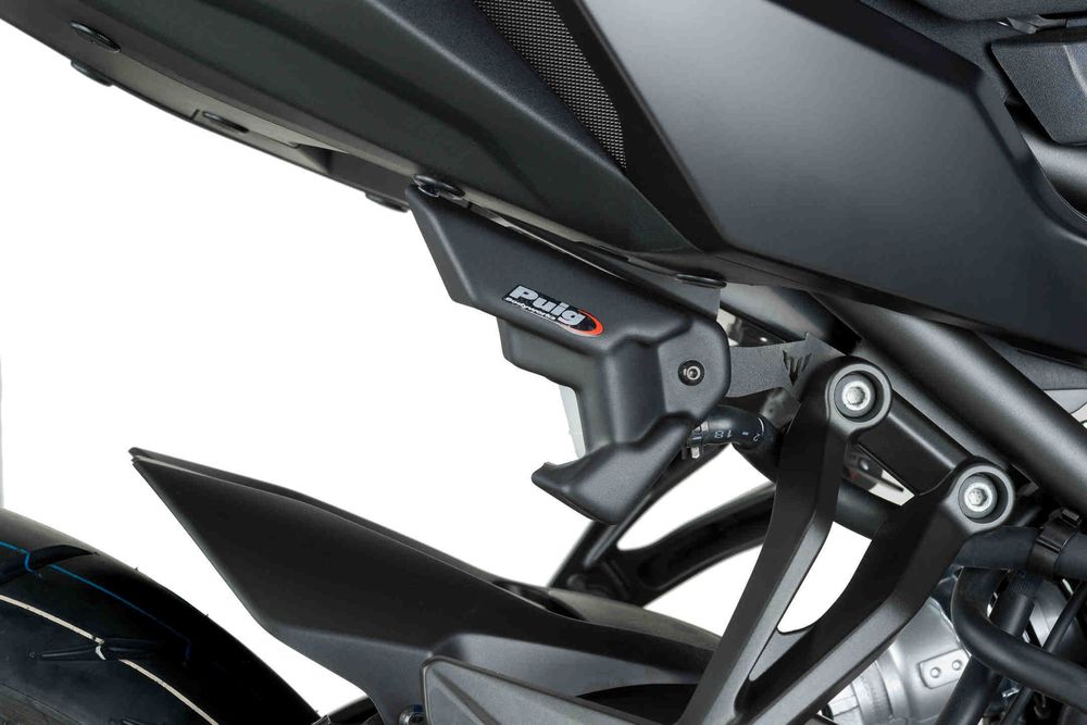 PUIG 8542J Abdeckung des Hinteren Bremsbehälters  passend fuer YAMAHA MT-09 TRACER Mattschwarz