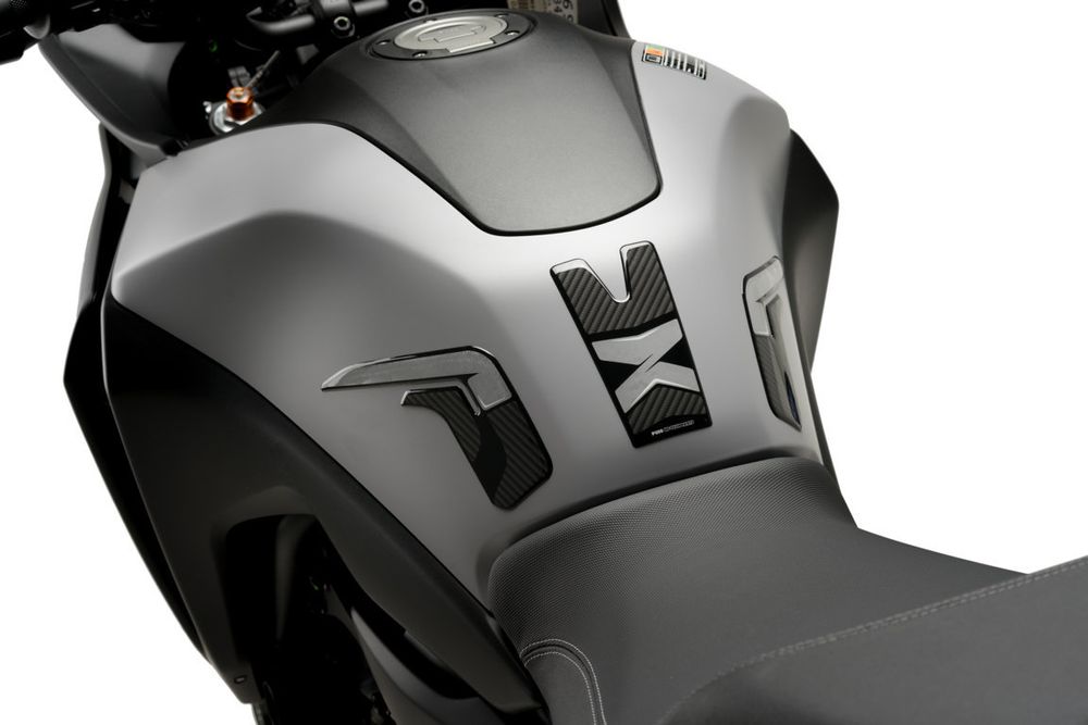 PUIG 9301C Spezifischer Tankschutz  passend fuer YAMAHA MT-07 TRACER Carbon look