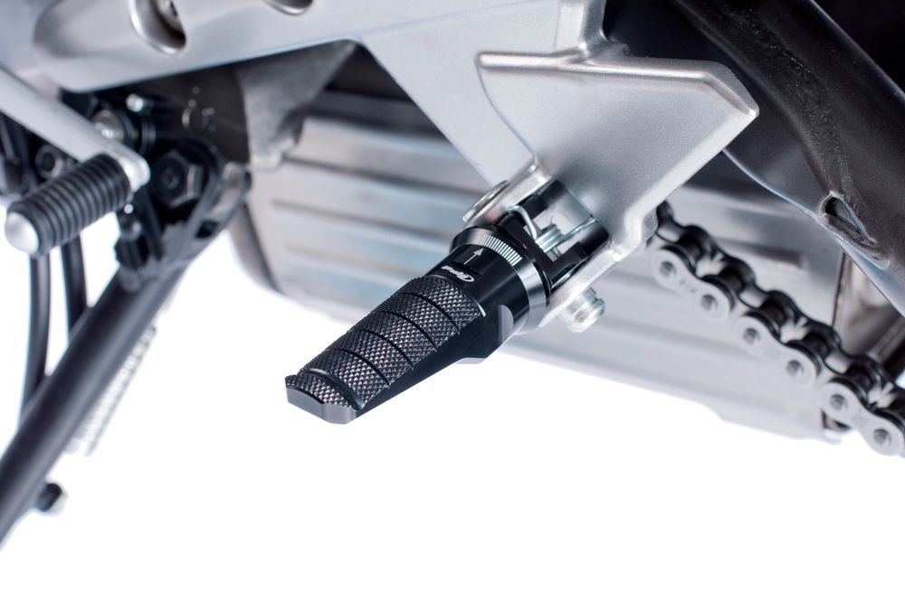 PUIG 6301N Racing Fußrasten  passend fuer YAMAHA T-MAX 560 TECH MAX Schwarz
