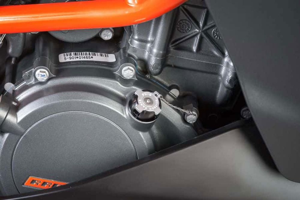 PUIG 7140N Ölverschlusskappe  passend fuer KTM 125 DUKE Schwarz