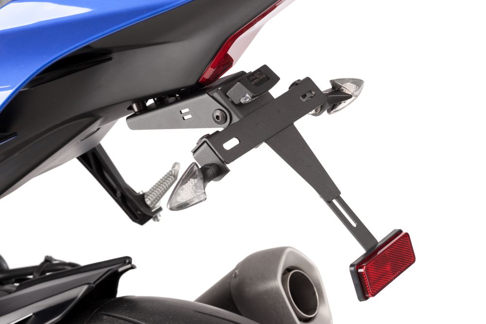 PUIG 7798N Kennzeichenhalters  passend fuer YAMAHA YZF-R1 Schwarz