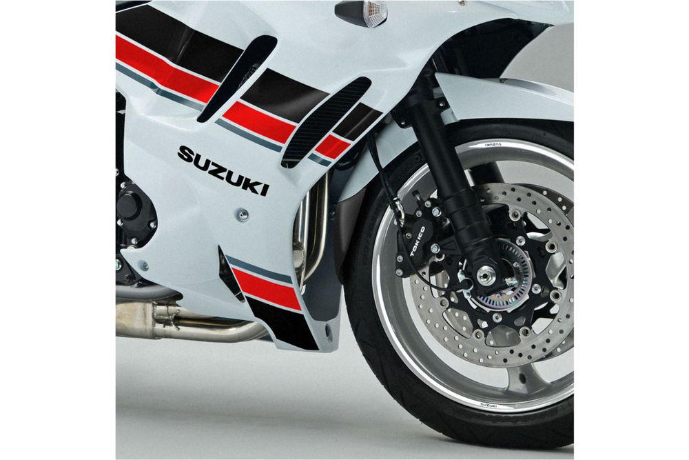 PUIG 5790N Verlängerung des vorderen Schutzblechs  passend fuer SUZUKI GSX650F Schwarz