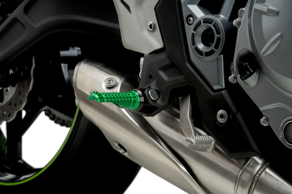 PUIG 9192V R-Fighter Fußrasten  passend fuer YAMAHA T-MAX 560 TECH MAX Grün