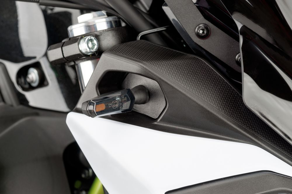 PUIG 9317N Stick Blinkerset  passend fuer CFMOTO 700MT Schwarz