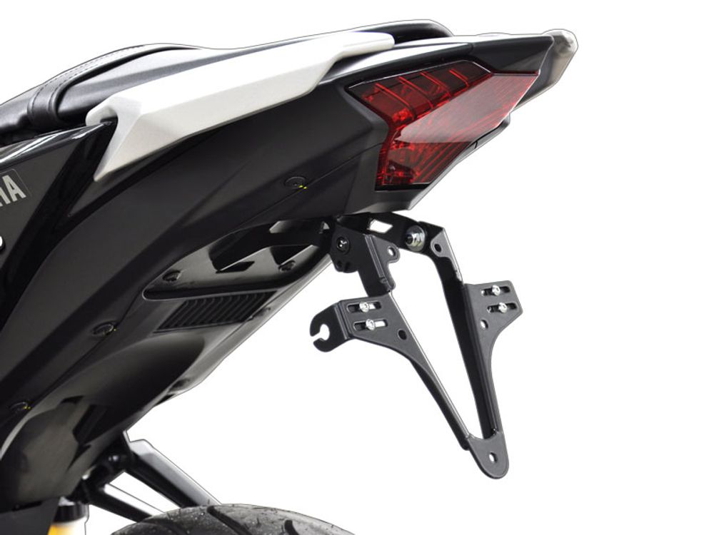 Ibex 10000686 Kompatibel/Ersatz für Kennzeichenhalter Yamaha YZF-R3 320 BJ 2015-18 Schwarz