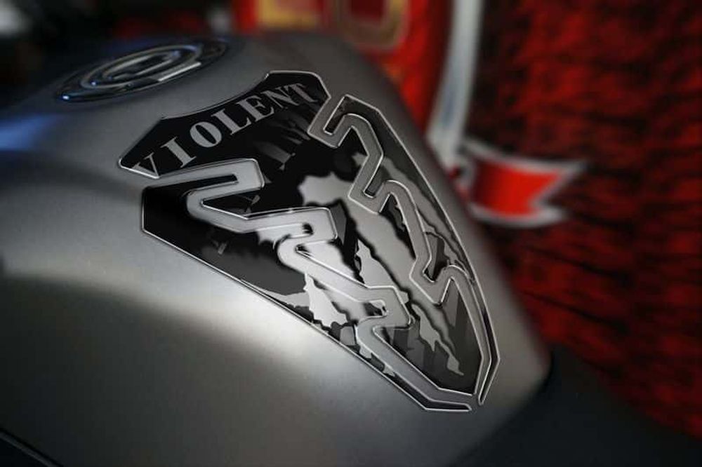 PUIG 5519N Violent Tankprotektor  passend fuer HONDA NT650V DEAUVILLE Schwarz