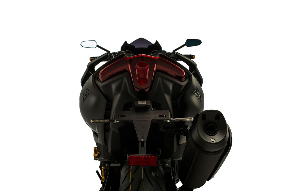 PUIG 3874N Kennzeichenhalters  passend fuer YAMAHA T-MAX 560 TECH MAX Schwarz