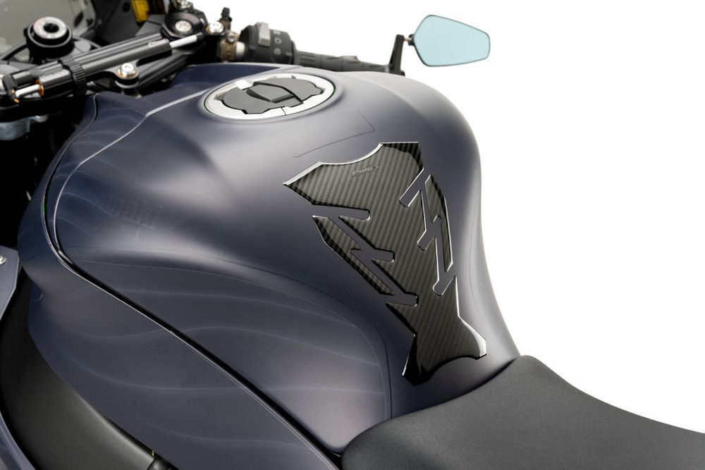 PUIG 21752C Challenge Tankschutz  passend fuer HONDA NT650V DEAUVILLE Carbon look