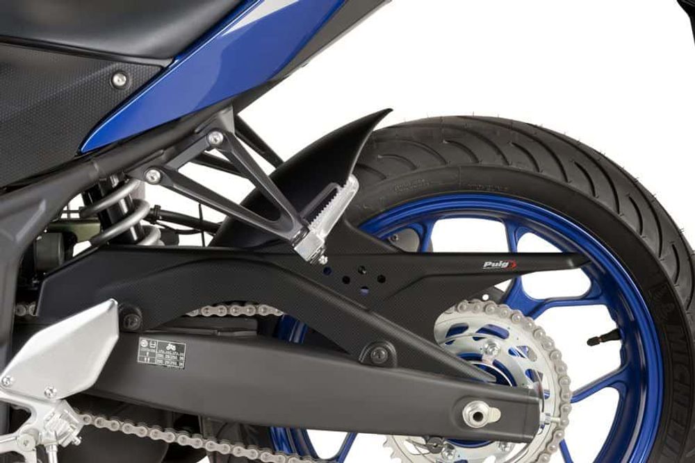 PUIG 8558C Hinterradabdeckungen   passend fuer YAMAHA YZF-R3 Carbon look
