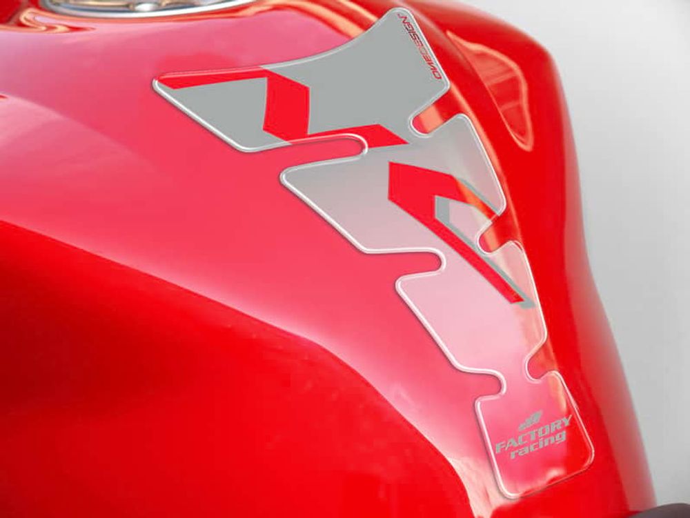 PUIG 9142P Spirit Tankprotektor  passend fuer HONDA NC750S Silber