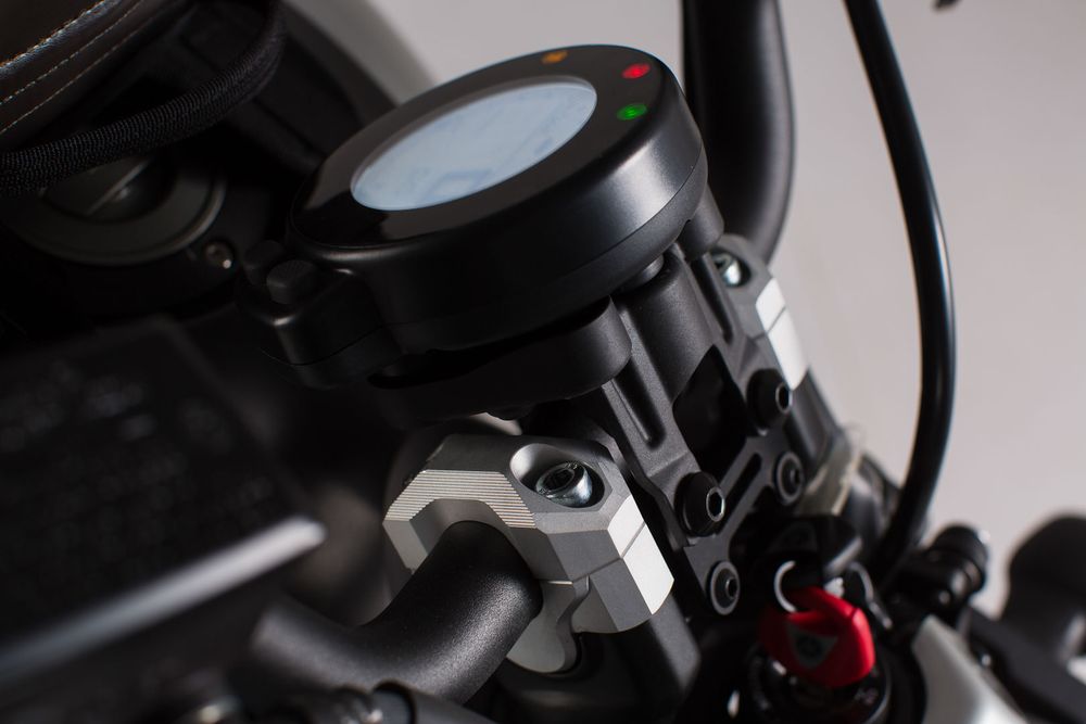 SWMO 72038703 Lenkererhöhung Kompatibel/Ersatz für H=20 mm. Schwarz. Yamaha XSR700 (15-20).